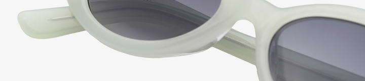 AKILA DAISY SUNGLASSES