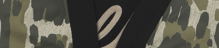 STUDIO SEOUL TOUR DIVOT REVERSIBLE PADDED JACKET