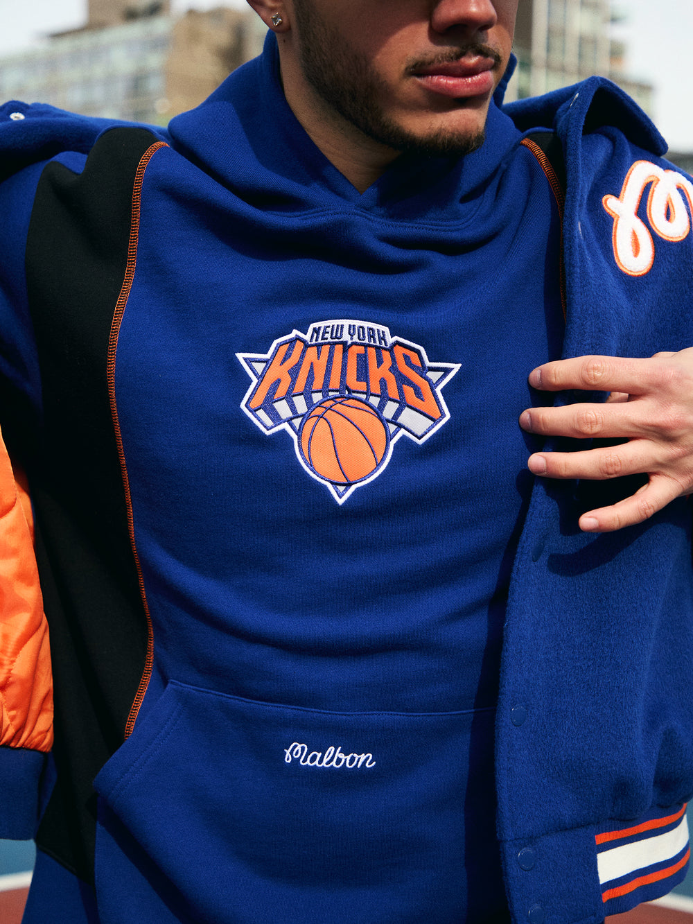 KNICKS BOROUGH HOODIE