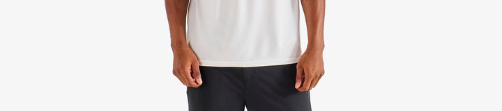 AK 1% PANELED PERFORMANCE PIQUE POLO